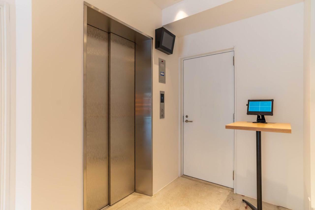 Bijou Suites Ai Osaka Exterior photo